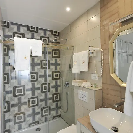 The Duke Luxury Oda ve Kahvaltı Split