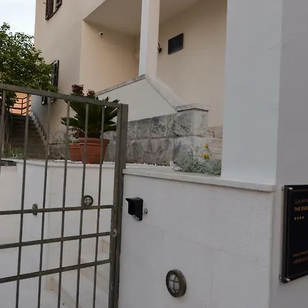 The Duke Luxury Bed & Breakfast 4*