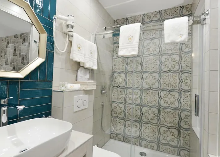 The Duke Luxury Bed & Breakfast