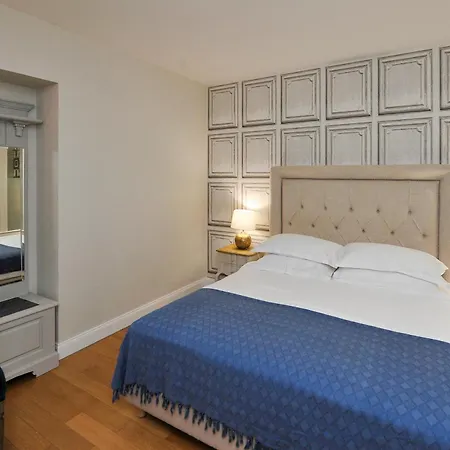 The Duke Luxury Bed & Breakfast